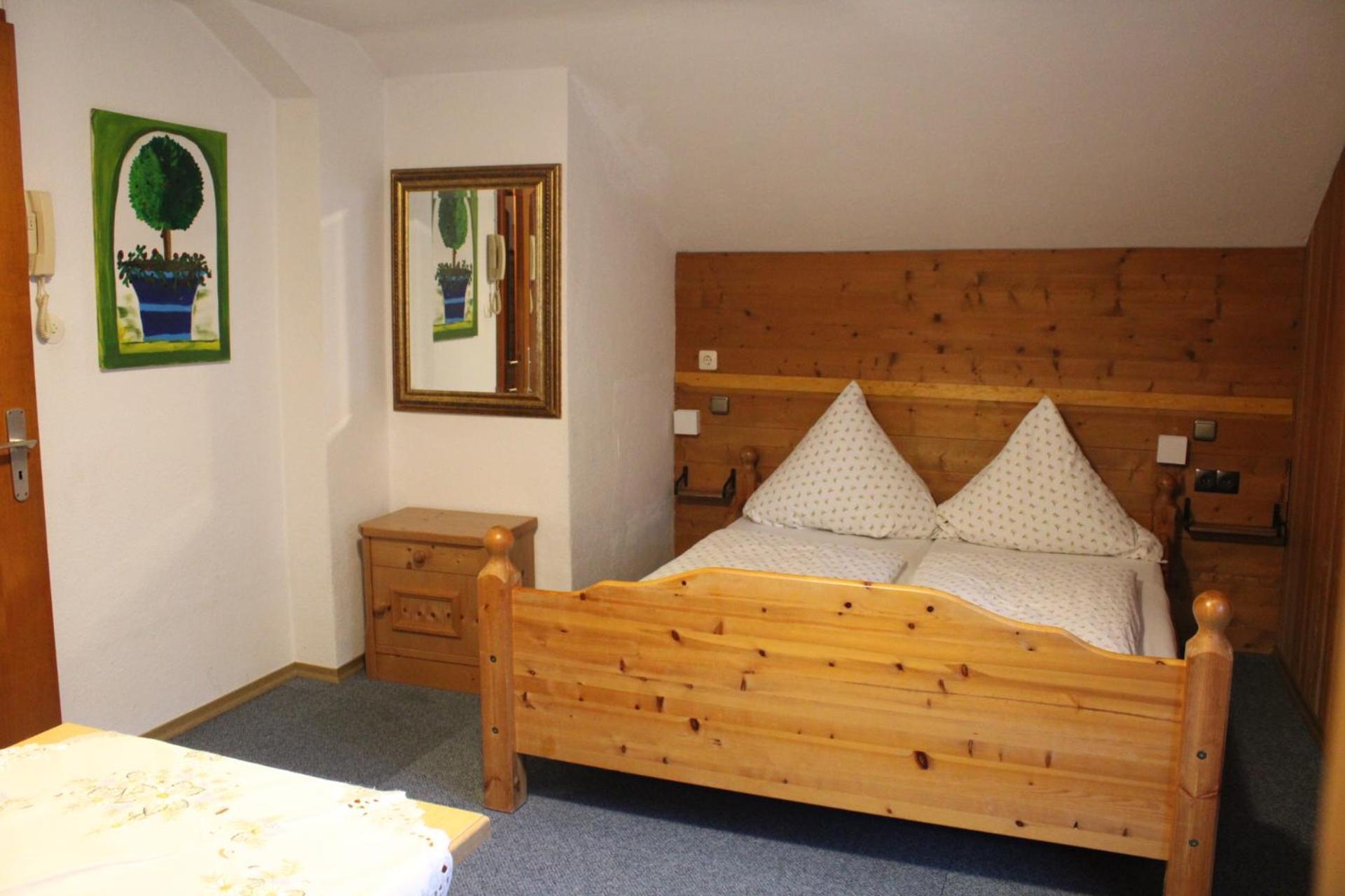 Pfeiffer Alm Am Sonnenhang Mit Blick Auf Die Zugspitze Garmisch-Partenkirchen Habitación foto